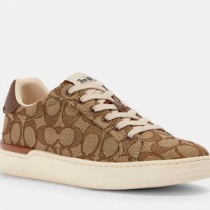 Authentic Signature Coach Low Top Sneaker